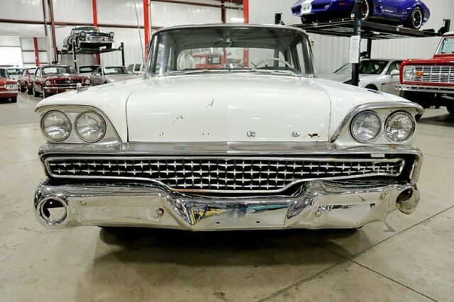 1959 Ford Fairlane -- - photo 8