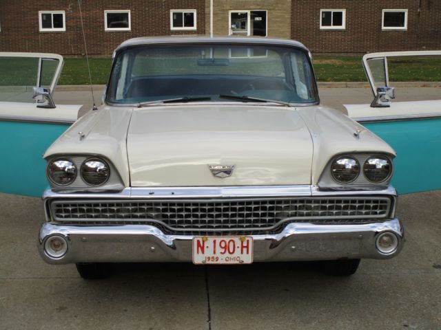 1959 Ford Fairlane 500 Coupe V8 - Three on the Tree - Clean - Runs Well 1959 Ford Fairlane NO RESERVE AUCTION - LAST HIGHEST BIDDER WINS CAR!