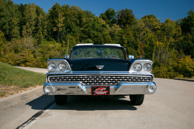 1959 Ford Fairlane - photo 2