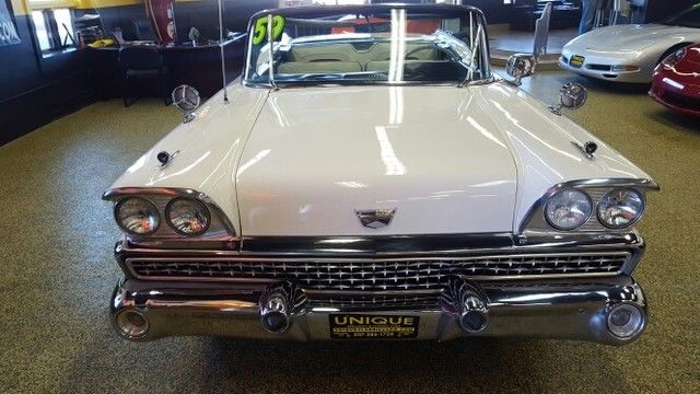 1959 Ford Fairlane - photo 2