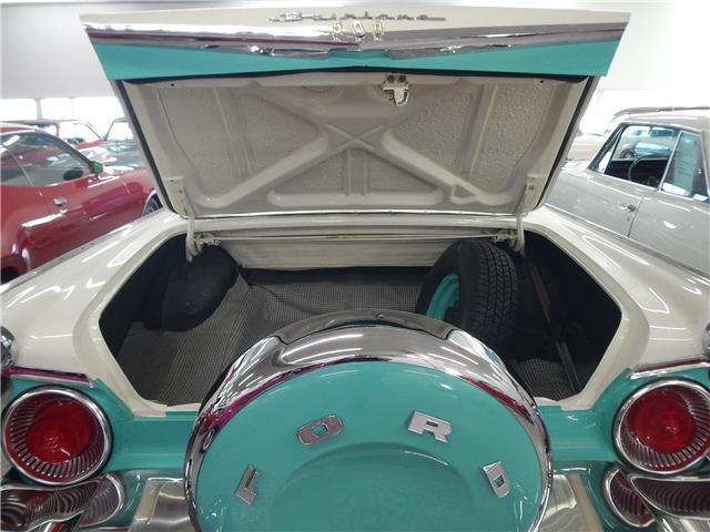 1959 Ford Fairlane convertible - photo 9