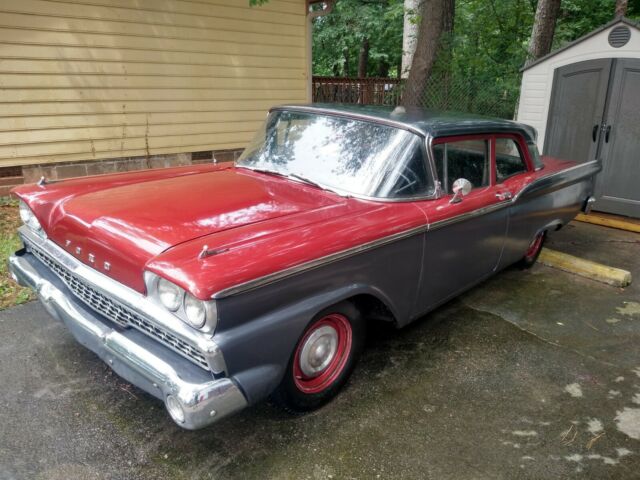 1959 Ford Fairlane Custom 300 Coupe - beauty with a.390 engine 1959 Ford Fairlane