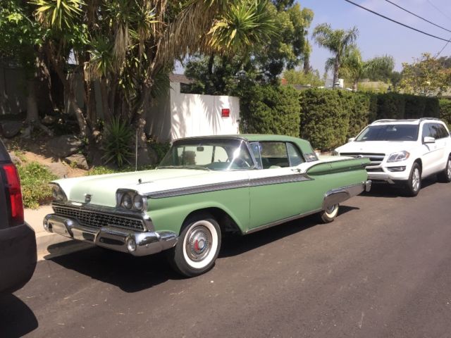 1959 Ford Fairlane - photo 2