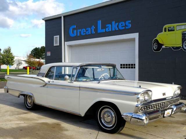 1959 Ford Galaxie Skyliner