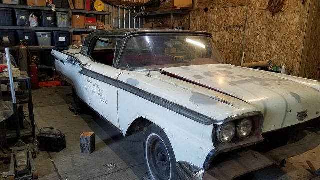 1959 Ford Fairlane Skyliner - photo 7
