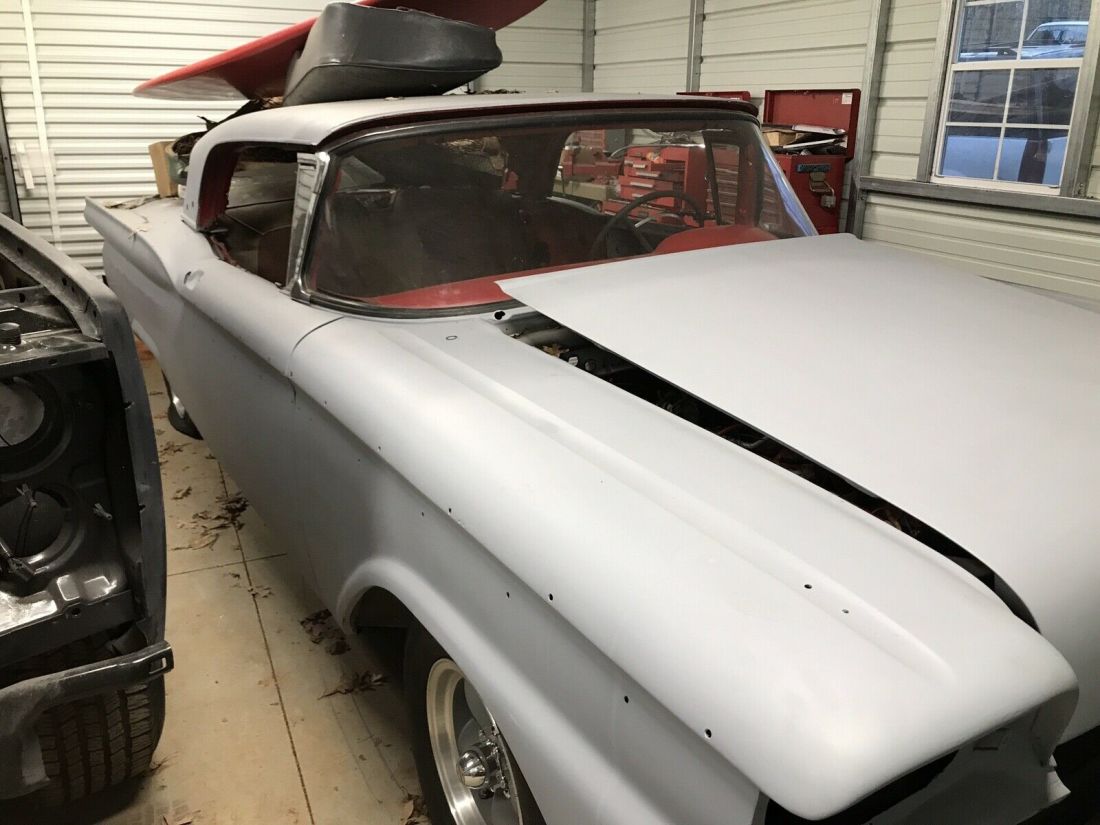 1959 Ford Galaxie Skyliner retractable hardtop - photo 2