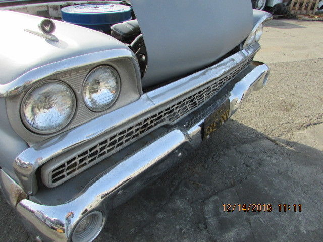 1959 Ford Fairlane 500 Skyliner - photo 8