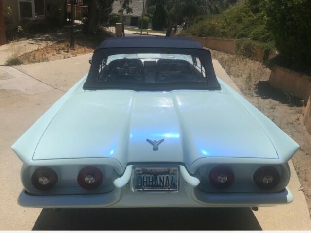 1959 Ford Thunderbird Convertable - photo 5