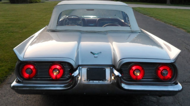 1959 Ford Thunderbird NO RESERVE Convertible - photo 2