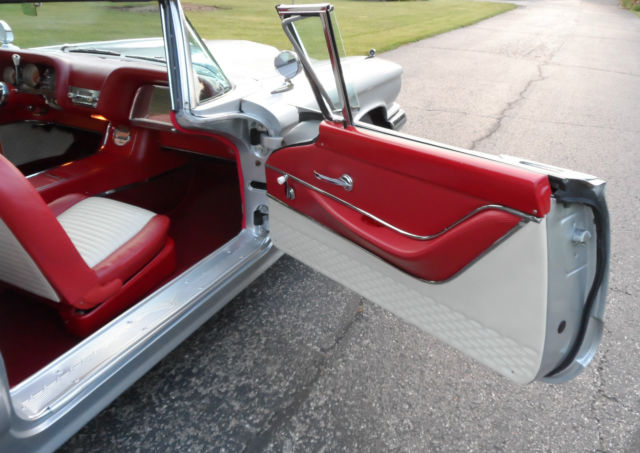 1959 Ford Thunderbird NO RESERVE Convertible - photo 4