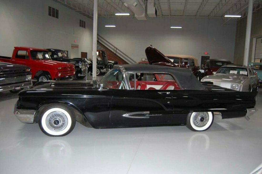 1959 Ford Thunderbird Convertible - photo 10