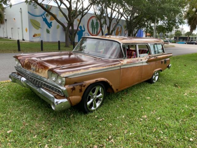 1959 Ford TOWN COUNTRY - photo 2