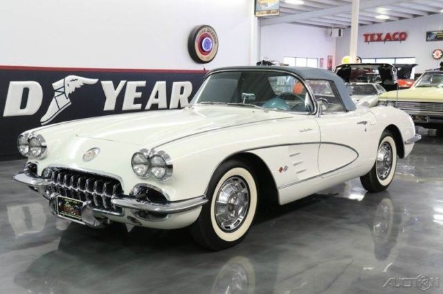 1959 Chevrolet Corvette Fuelie powerglie part of the Corvette Museum displ - photo 3