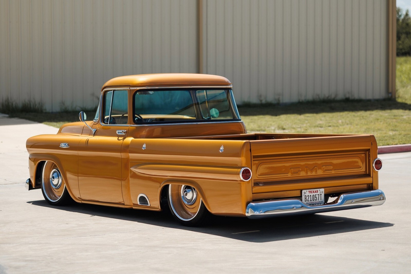 1959 GMC 100 Custom Pickup 'Old Gold' LS3 Restomod - photo 12