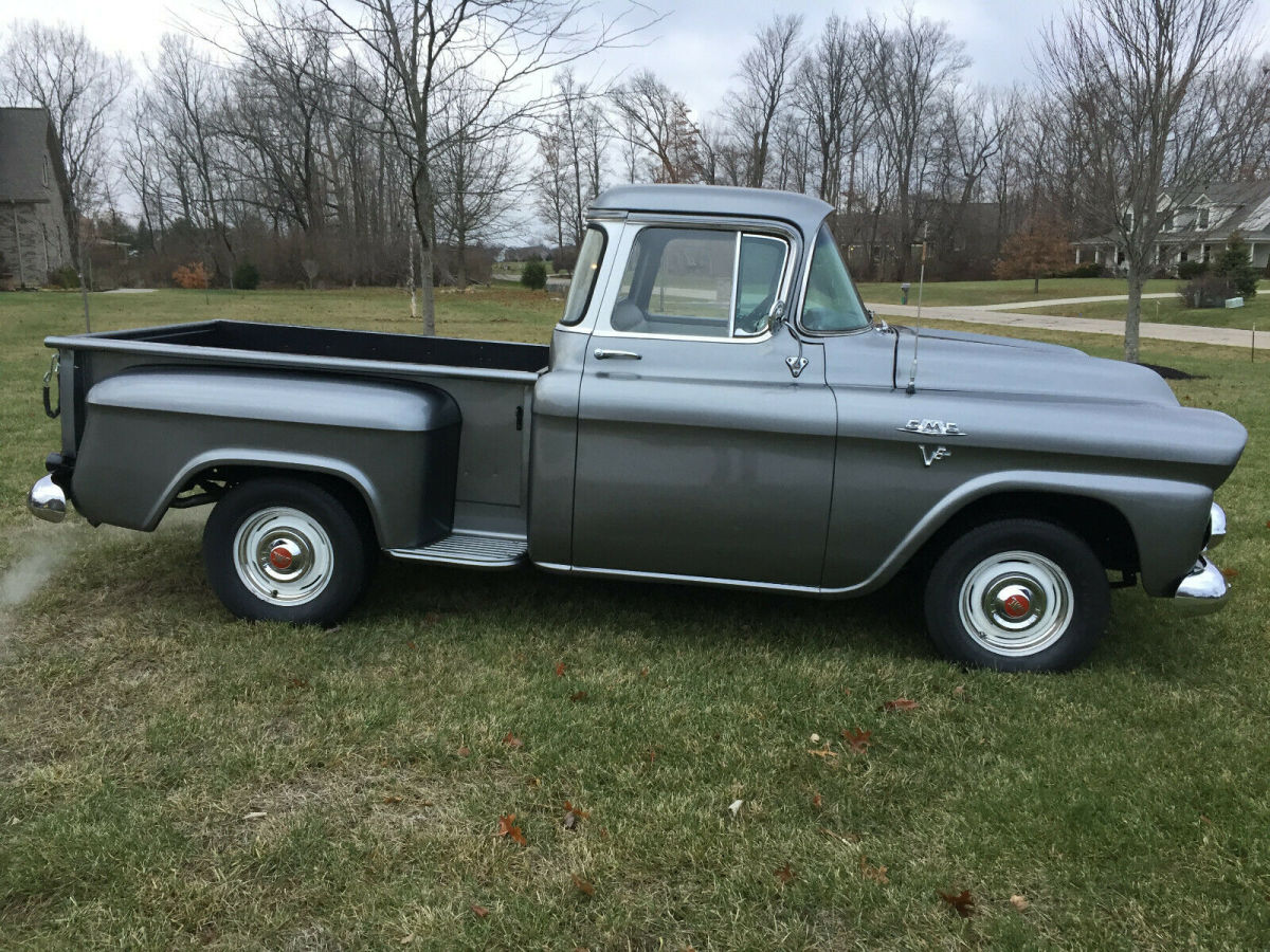 1959 GMC 100 Stepside Pickup RARE Big Back Window, 4 spd Hydramatic 1959 GMC 100 Deluxe Stepside