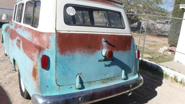 1959 GMC Suburban Suburban with Clamshell doors - photo 3