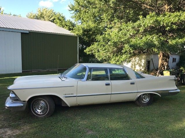 1959 Chrysler Imperial Custom - photo 2