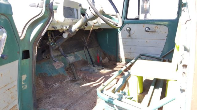 1959 International Harvester B162 - photo 6