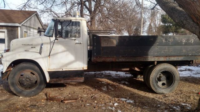 1959 International Harvester B-162