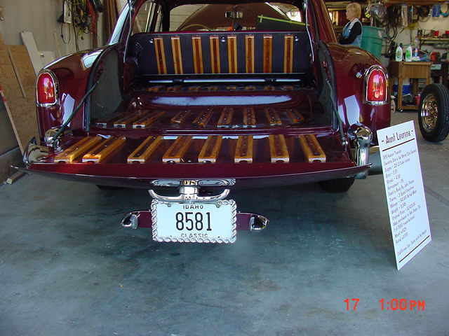 1959 KAISER TRAVELER VERY UNIQUE BACK SEAT TURNS DOWN TO MAKE LARGE STORAGE AREA 1951 Other Makes Traveler