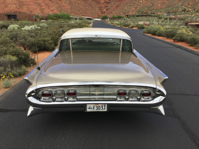 1959 Lincoln Continental Mark IV Sedan - photo 3
