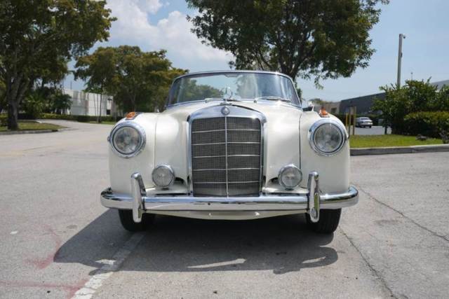 1959 Mercedes-Benz 200-Series 220S CABRIOLET - photo 3