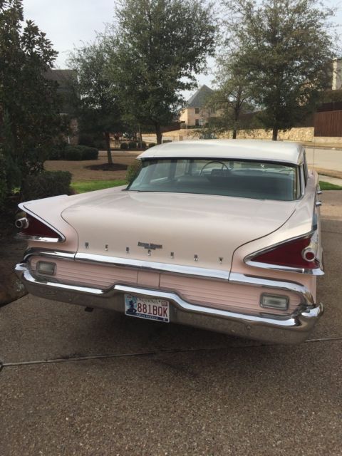 1959 Mercury Monterey Sedan - photo 2
