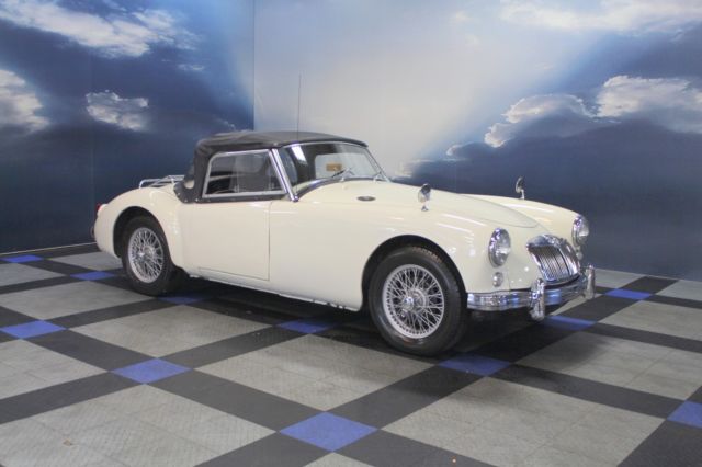 1959 MG MGA ROADSTER CONVERTIBLE~4CYL~4SPD~VINTAGE BRITISH SPORTS CAR~RUNS GOOD 1959 MG MGA MGA ROADSTER