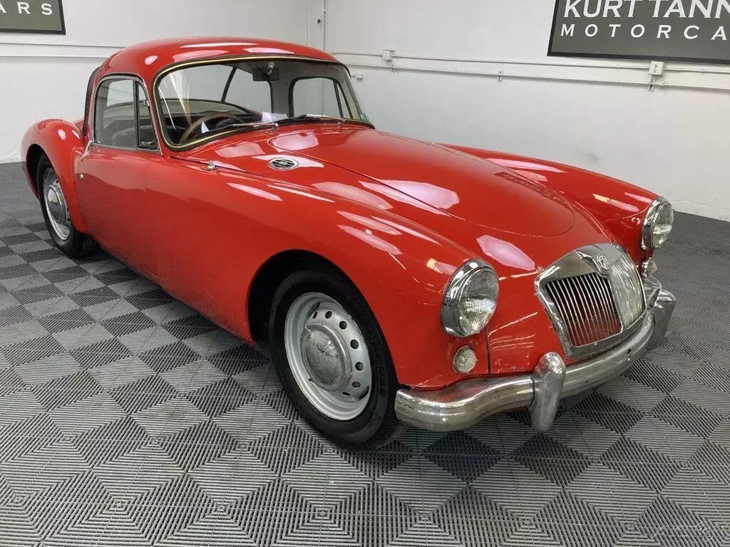 1959 MGA 1500 COUPE. RARE RHD. OLDER RESTORATION NEEDING LIGHT RECOMMISSIONING. 1959 MG MGA 1959 MGA 1500 COUPE. RARE CAR IN RHD FORM.