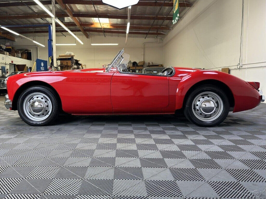 1959 MG MGA 1959 MGA 1500 ROADSTER. ORIENT RED WITH BLACK TRIM - photo 11