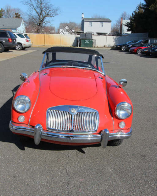 1959 MG MGA CONVERTIBLE - photo 2
