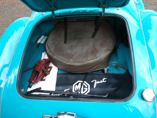 1959 MG MGA Twin Cam with Unique Factory Features - photo 4