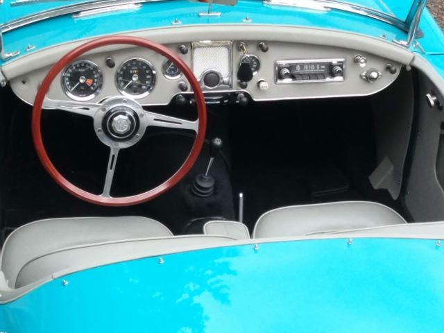 1959 MG MGA Twin Cam with Unique Factory Features - photo 5