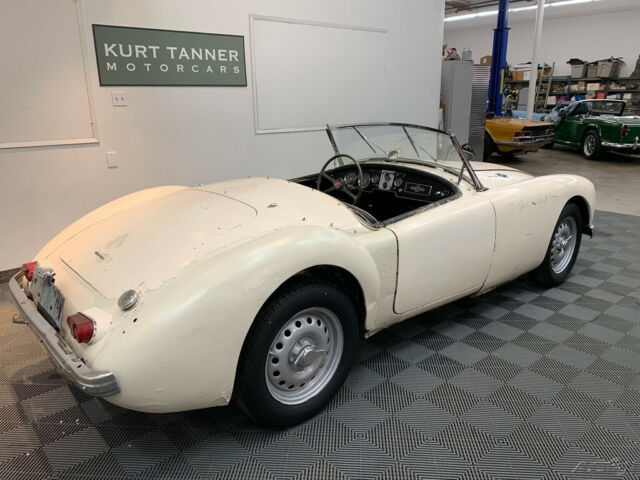 1959 MG MGA 1959 MGA TWIN CAM. ALL DISC BRAKES. RUNS WELL. - photo 4
