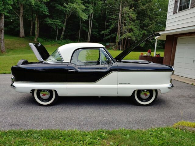 1959 Nash Metropolitan Black and White Two Tone paint 1959 Nash
