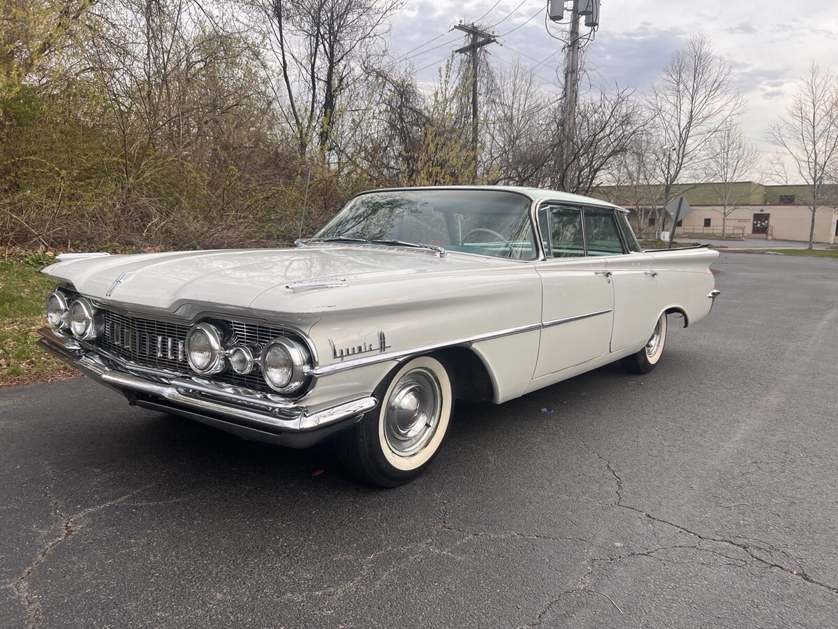 1959 Oldsmobile 88 Hardtop - photo 3