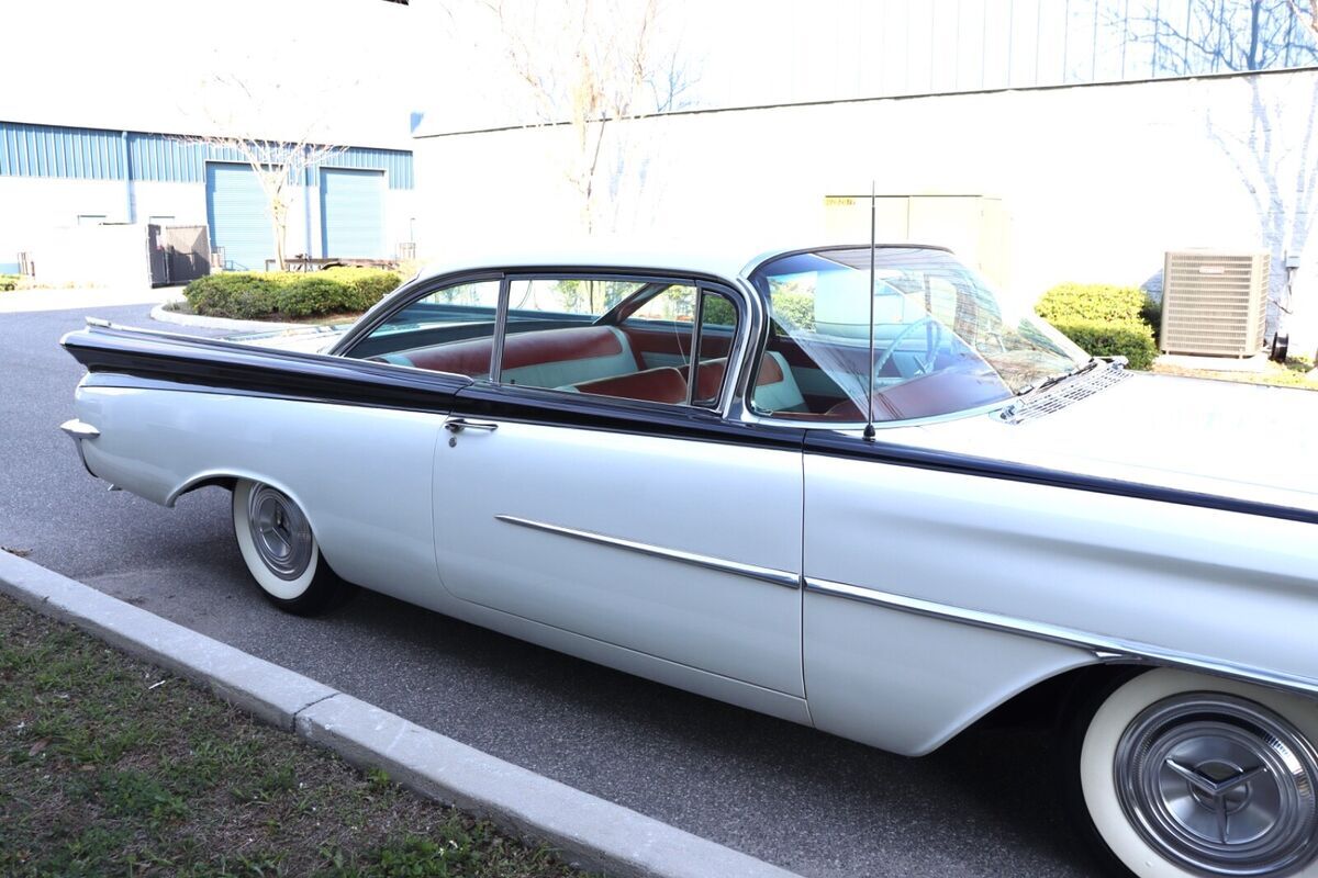 1959 Oldsmobile Dynamic 88 - photo 10