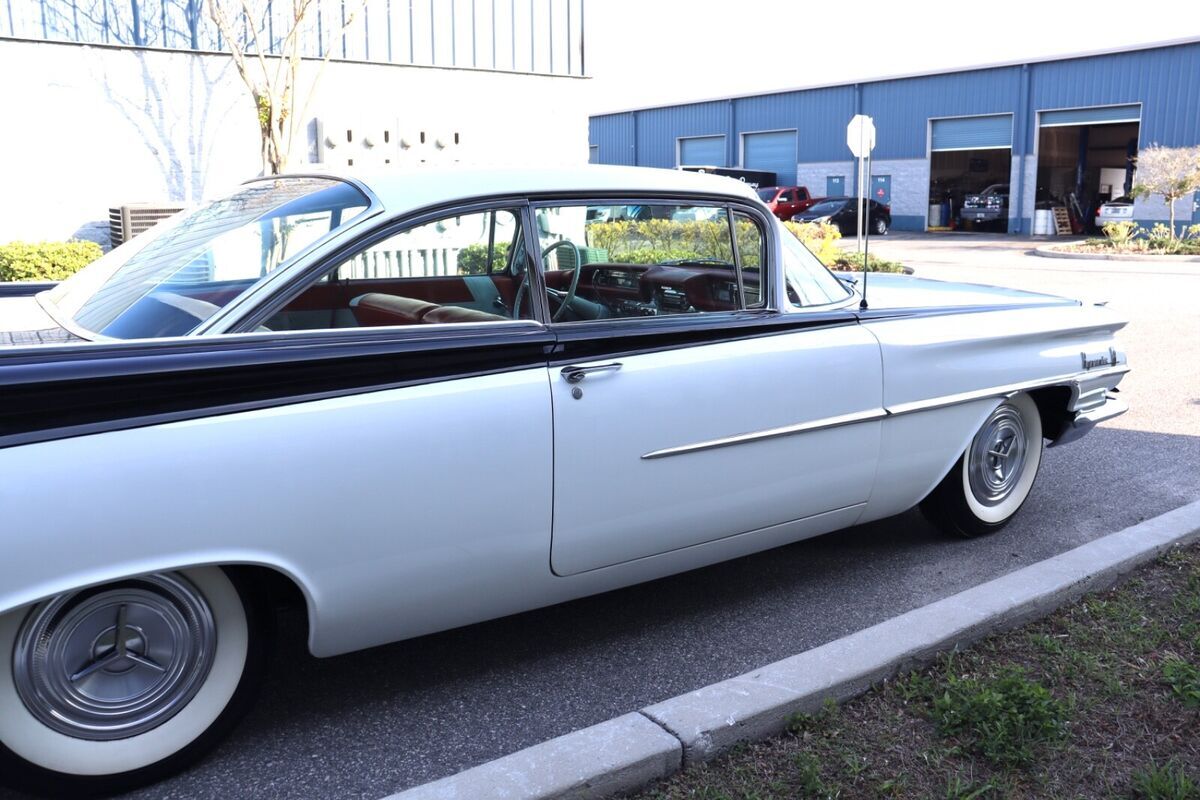 1959 Oldsmobile Dynamic 88 - photo 11