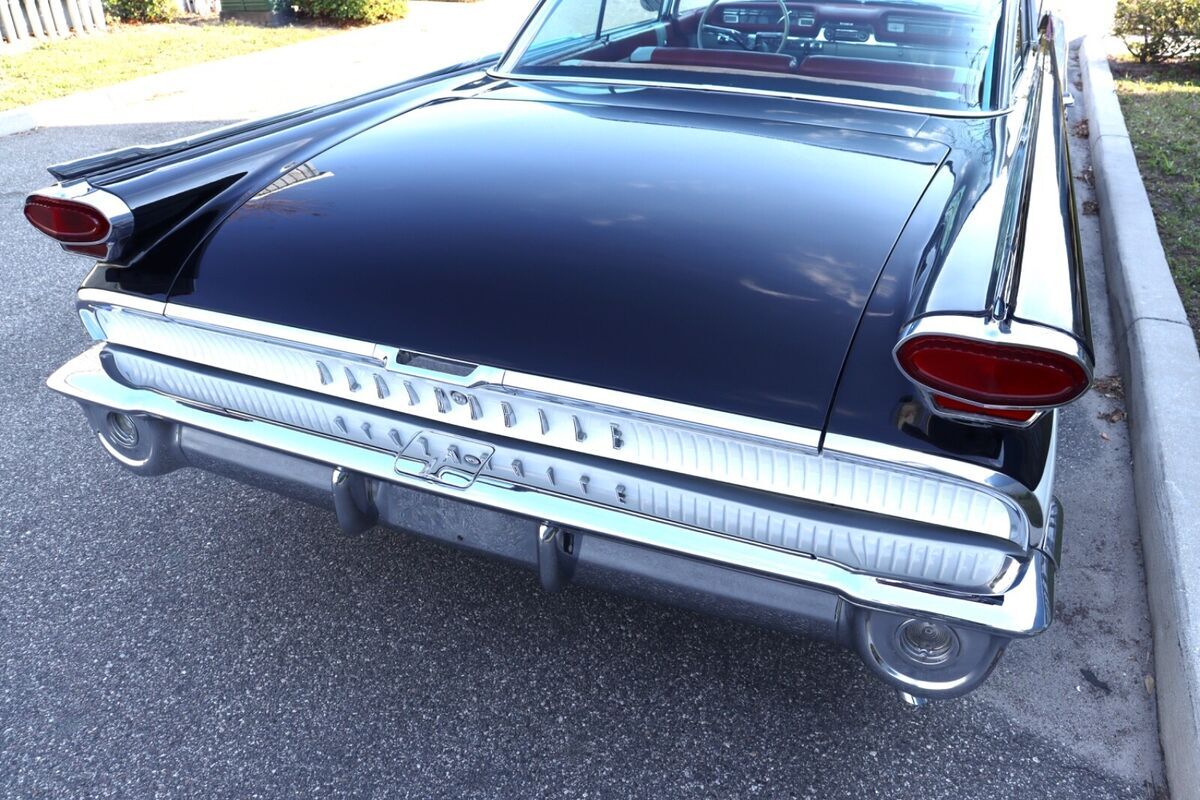 1959 Oldsmobile Dynamic 88 - photo 12