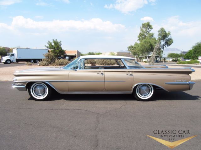 1959 Oldsmobile Ninety-Eight 4dr Flat Top - photo 3