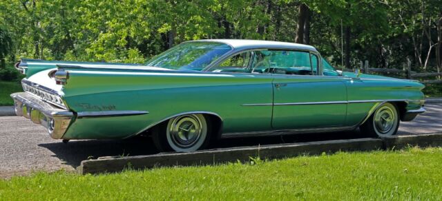 1959 Oldsmobile Ninety Eight Holiday SceniCoupe (2 door hardtop) survivor 1959 Oldsmobile Ninety-Eight