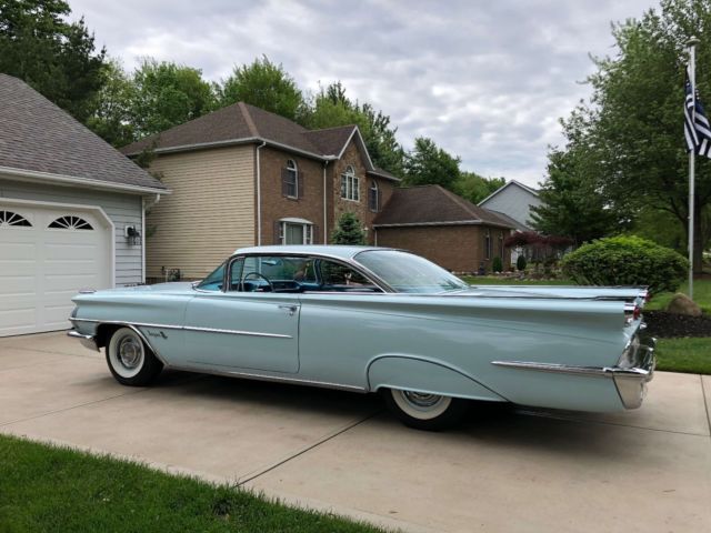 1959 Oldsmobile Eighty-Eight Super 88 Holiday Coupe - photo 2