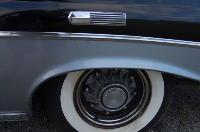 1959 Pontiac Bonneville Convertible 389 Tri-power 3 speed column shift - photo 13