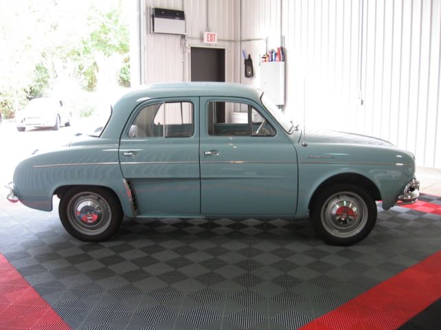1959 RENAULT - photo 11
