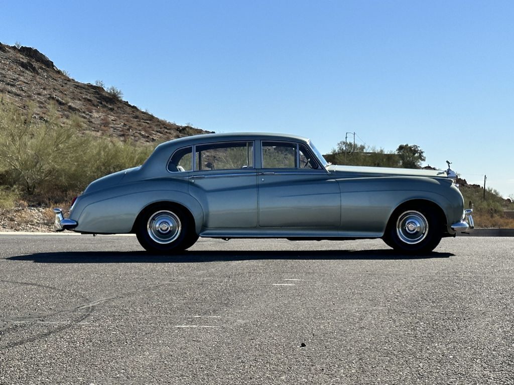 1959 Rolls-Royce Silver Cloud I LWB with Division (Limo) - photo 11