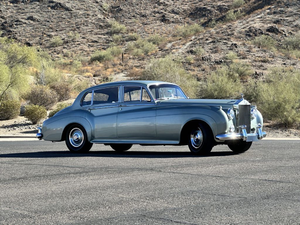 1959 Rolls-Royce Silver Cloud I LWB with Division (Limo) - photo 12