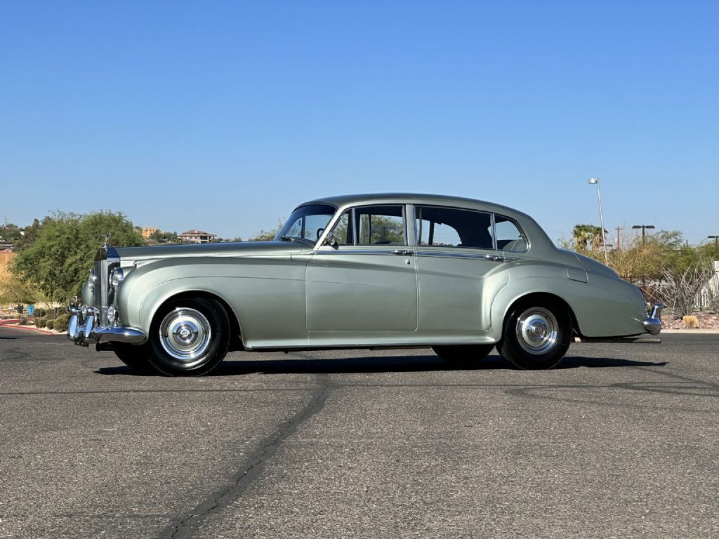 1959 Rolls-Royce Silver Cloud I LWB with Division (Limo) - photo 4