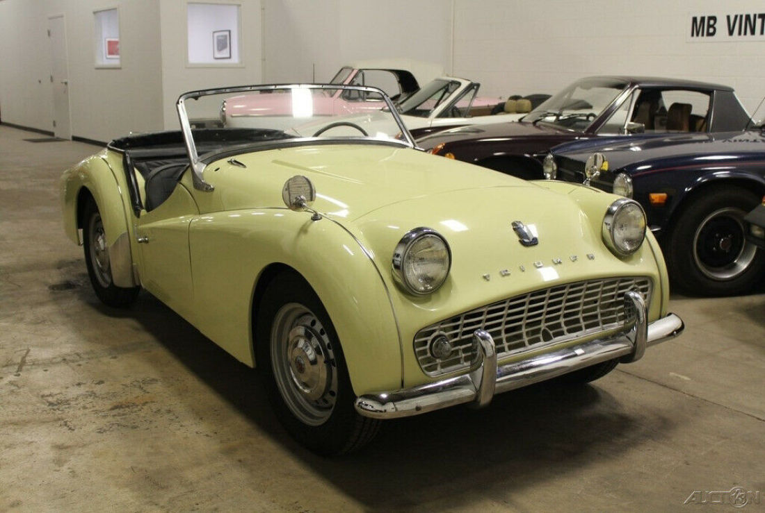 1959 Triumph TR3 Convertible - photo 2
