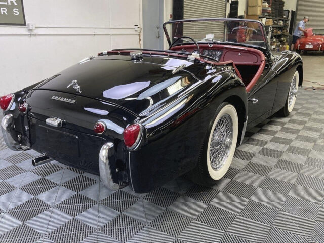 1959 Triumph TR3 1959 TRIUMPH TR3A. RESTORED TO BMIHT CERTIFICATE. - photo 8