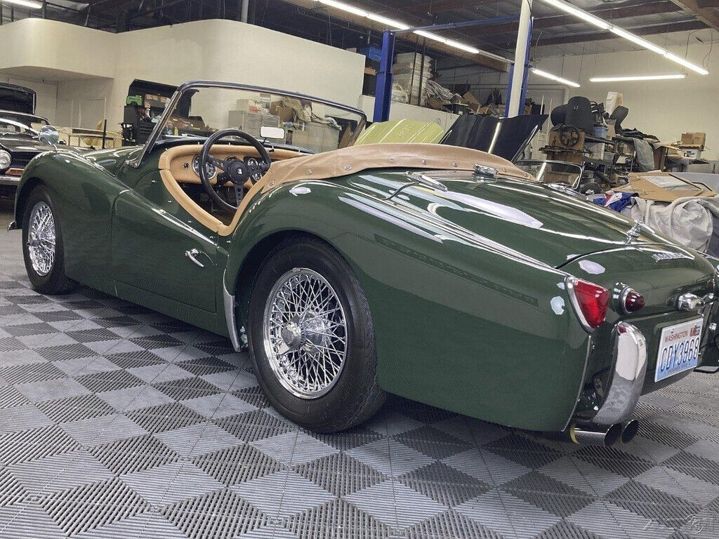 1959 Triumph TR3 1959 TRIUMPH TR3A. BRITISH RACING GREEN - photo 10